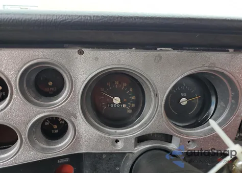 1973 Chevrolet C10 z USA, uszkodzony, nr VIN CCY143A136690